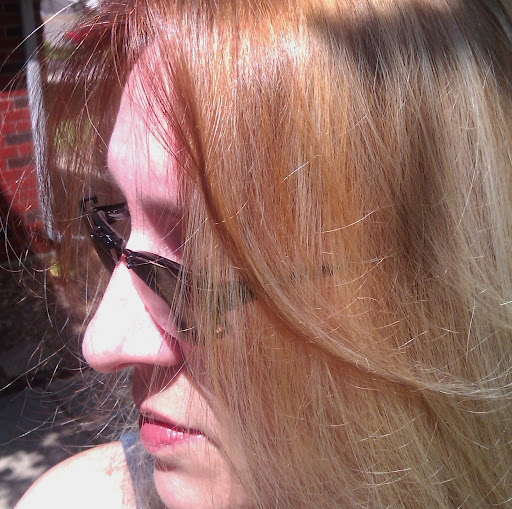 Julia Strickland Photo 25