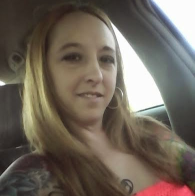 Julia Taylor Photo 14
