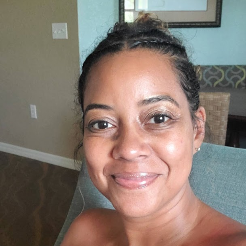 Renee Roberts Photo 35