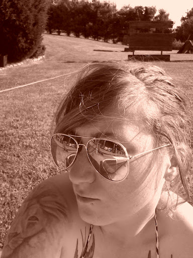 Victoria Mcbride Photo 23