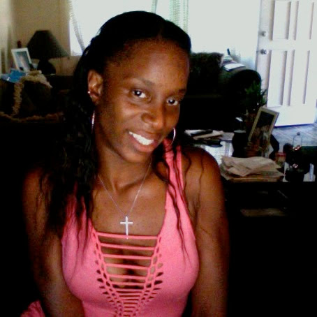 Danielle Singleton Photo 22