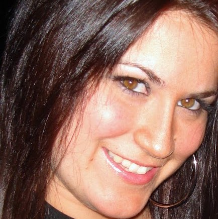 Carrie Thompson Photo 30