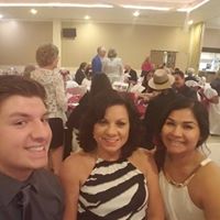 Candace Flores Photo 23