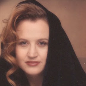 Jennifer Baker Photo 19
