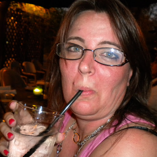 Annette Robinson Photo 12