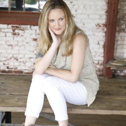 Kathryn Ward Photo 11