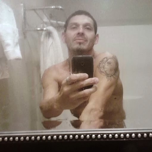 Valentin Vega Photo 22