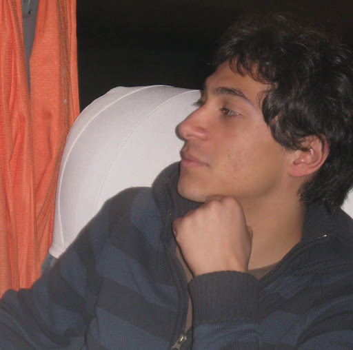 Roberto Cerda Photo 25