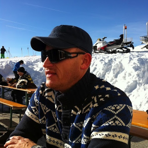 Richard Lucas Photo 20