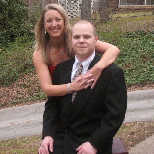 Stephanie Holmes Photo 37