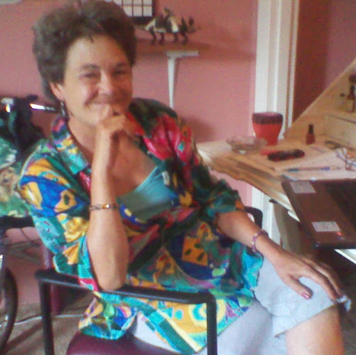 Barbara Saunders Photo 26