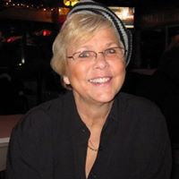 Jeanne Lucas Photo 13