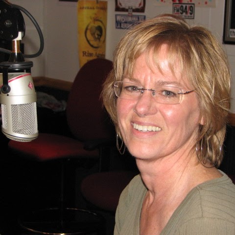 Beverly White Photo 13