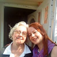 Elaine Holden Photo 6