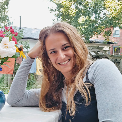 Sarah Steiner Photo 26