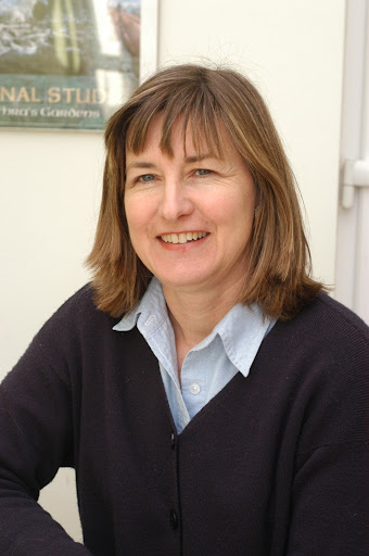 Carol Jones Photo 27