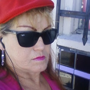 Carla Short Photo 6
