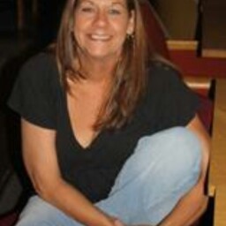 Sue Lynch Photo 20