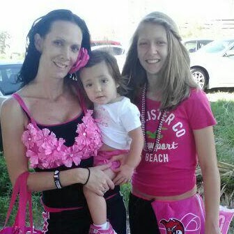 Christie Leonard Photo 14