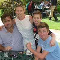 Joanne Thompson Photo 34