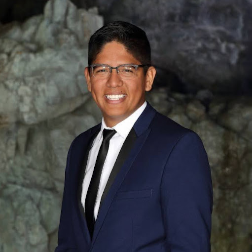 Carlos Romero Photo 13