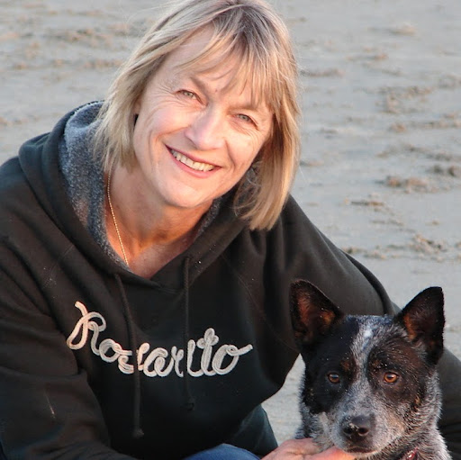 Christine Williams Photo 36