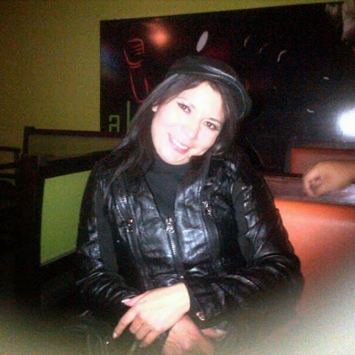 Teresa Robles Photo 22
