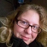Angela Hardy Photo 38