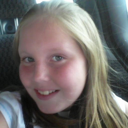 Shannon Connelly Photo 28