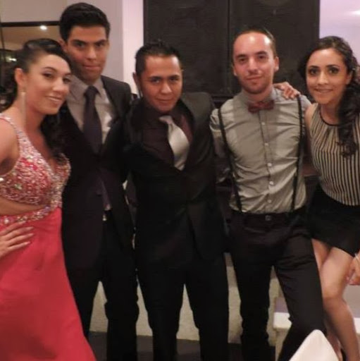 Jose Amador Photo 11