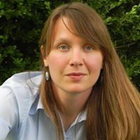 Andrea Olsen Photo 20