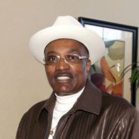 Reynold Lindsey Photo 2