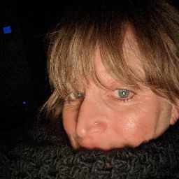 Kim Martin Photo 29