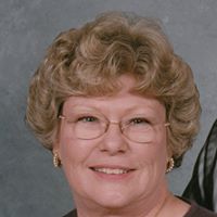 Linda Springer Photo 31