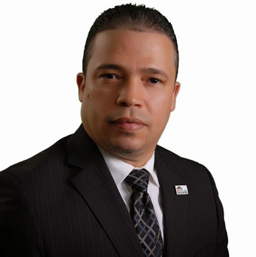 Luis Lantigua Photo 17