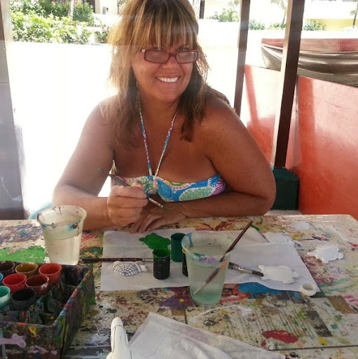 Sandra Elliott Photo 30