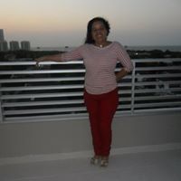 Rosa Tatis Photo 7