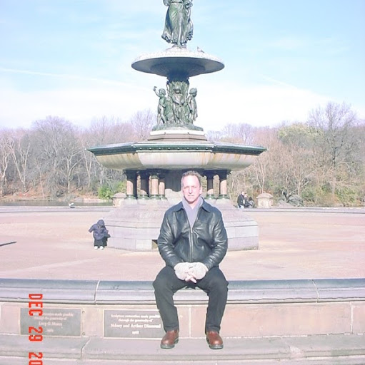 Gregory Andrews Photo 16