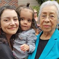 Julia Ramirez Photo 4
