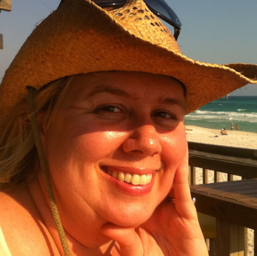Leah Matthews Photo 36
