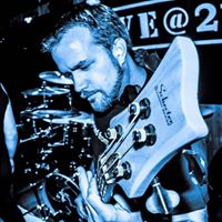 Scott Tracy Photo 35