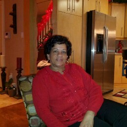 Yvonne Taylor Photo 31