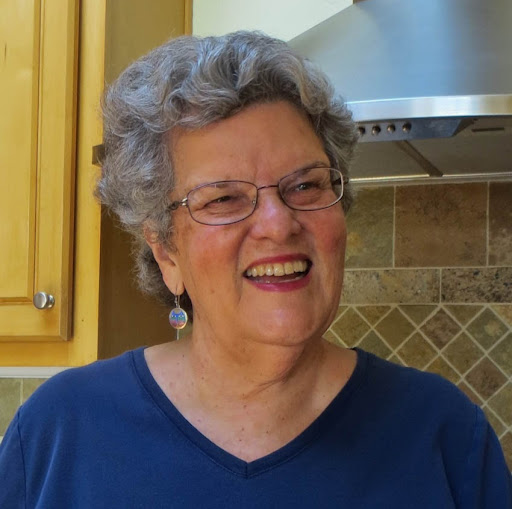 Barbara Saunders Photo 25