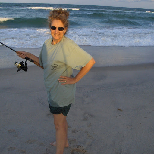 Dana Holland Photo 17
