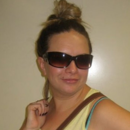 Lisa Caswell Photo 10