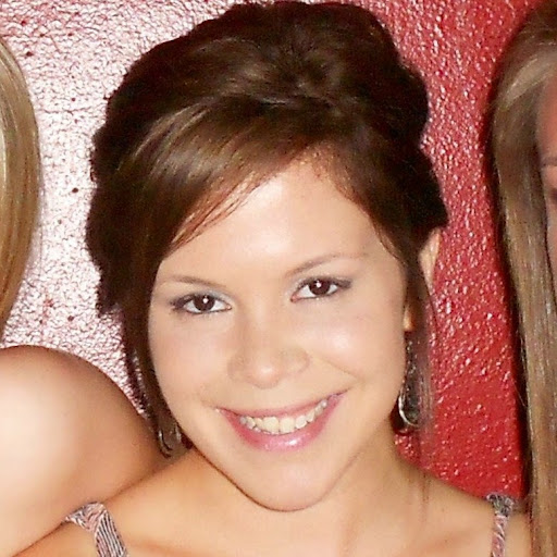 Elizabeth Baker Photo 34