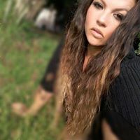 Leah Kinney Photo 21