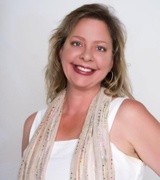 Lisa Hill Photo 1