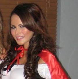 Christina Jones Photo 17