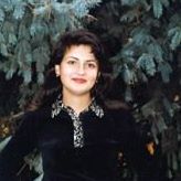 Julia Helton Photo 6